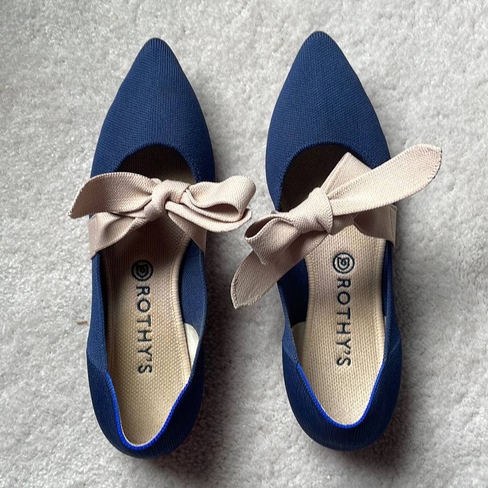 Navy and beige Mary Jane Rothy’s.  Size 10.5.